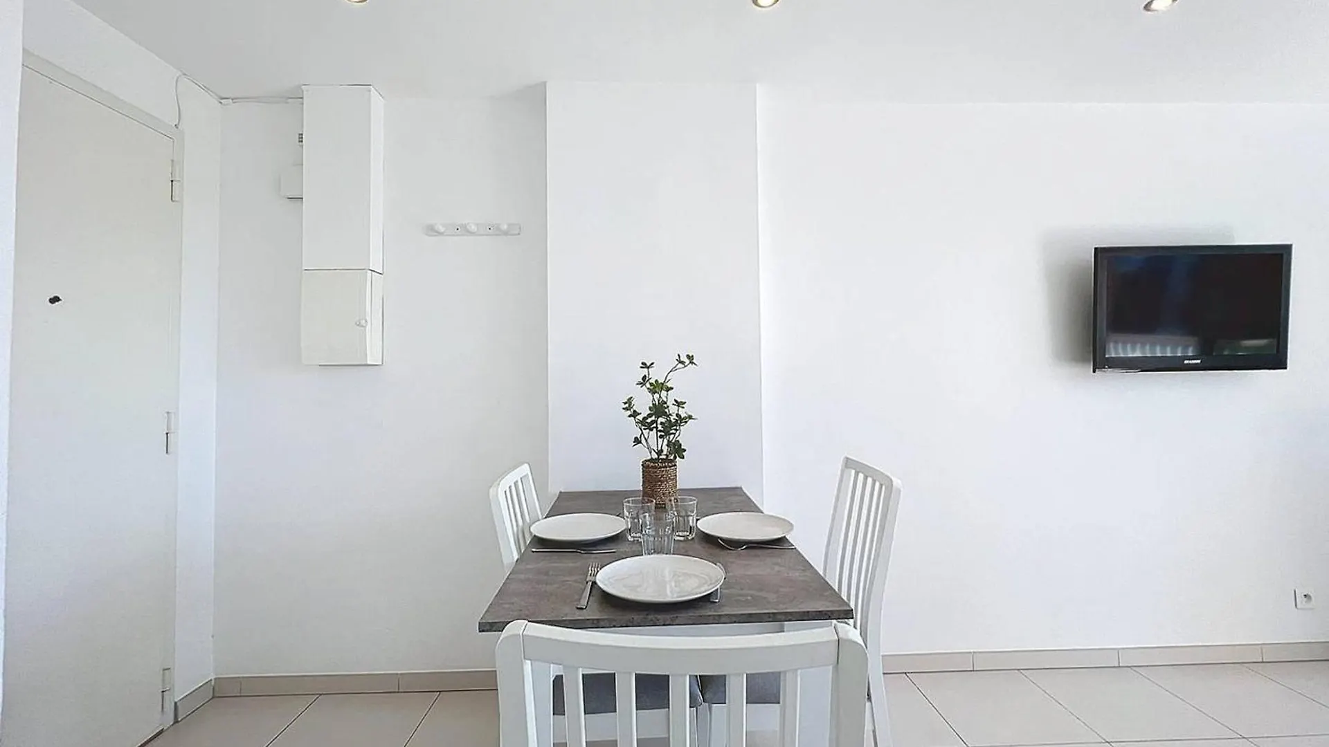 شقة Appartement Moderne Et Lumineux A 2 Pas De La Plage, Parking Inclus - Fr-1-770-27 لا سيوتا